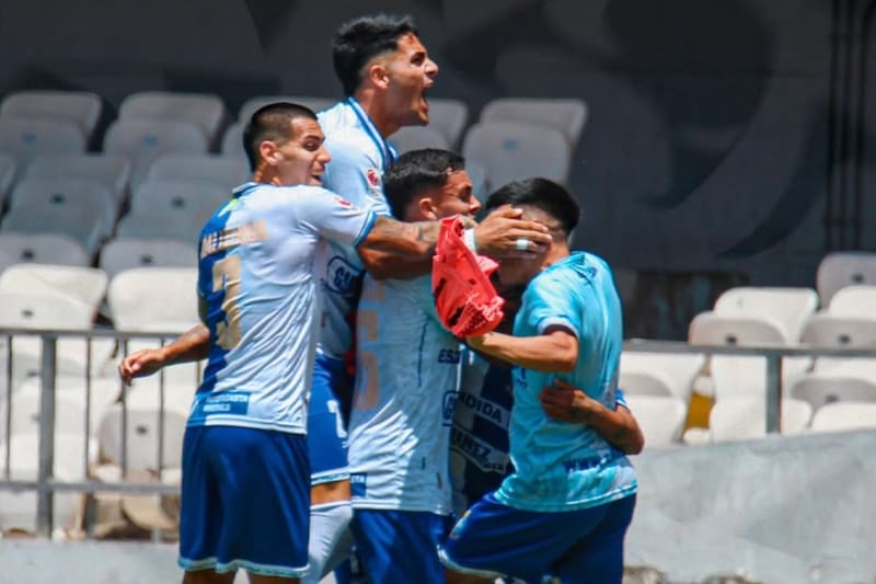 El Puma llegó a un acuerdo para seguir utilizando la cancha de entrenamiento del Estadio Calvo y Bascuñán. Foto: Deportes Antofagasta en Instagram.