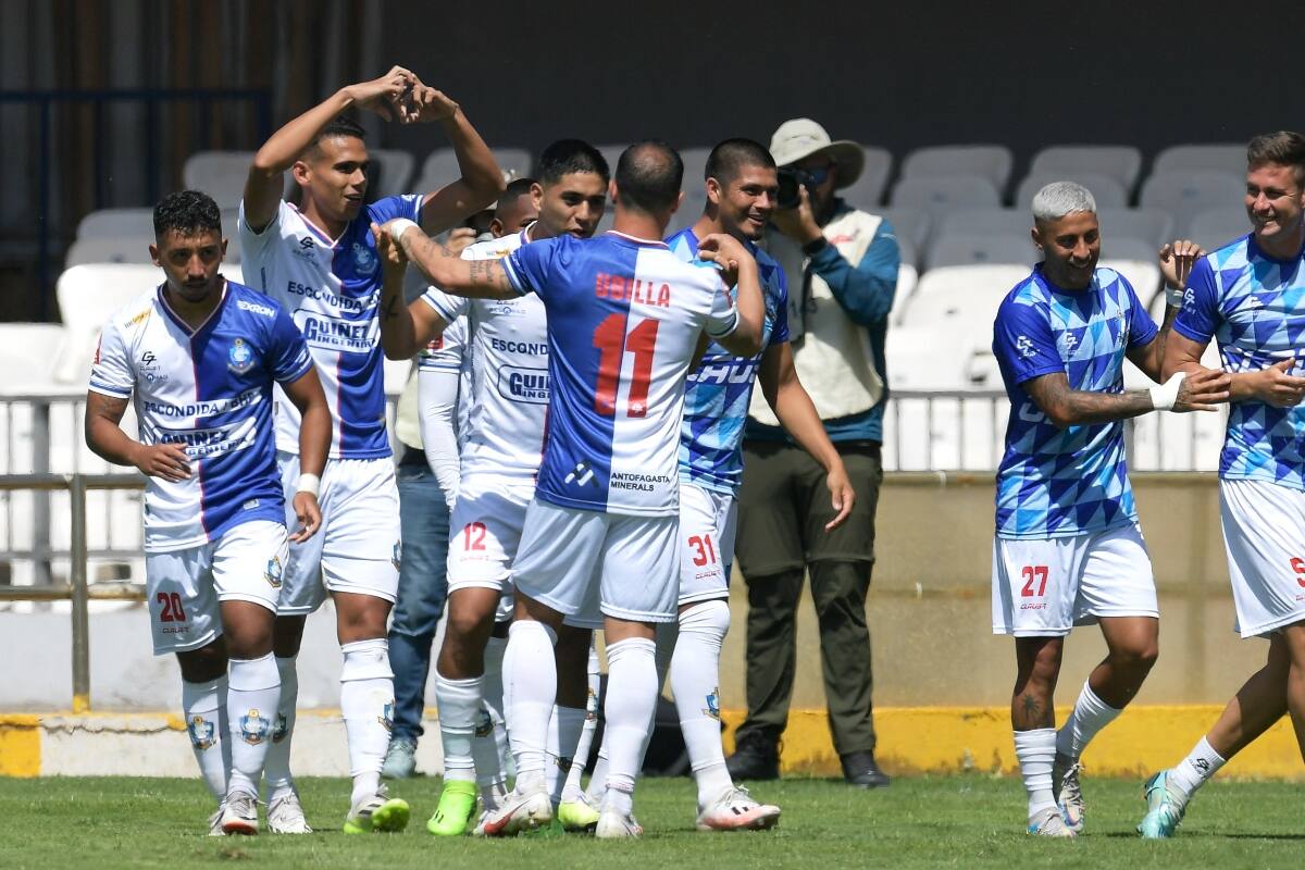 Deportes Antofagasta quiso contar con Gustavo Álvarez en 2020.