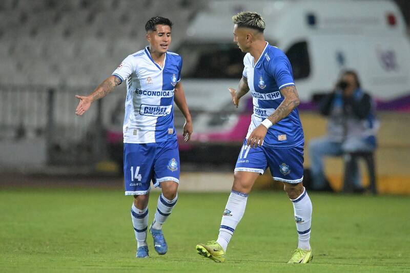 en Primera B.