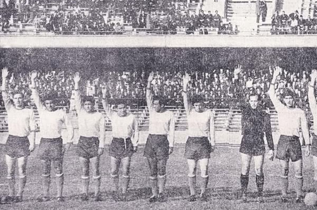 Los penquistas recordaron su debut en el profesionalismo frente a Colchagua en 1966. Foto: Club Social y de Deportes Concepción.