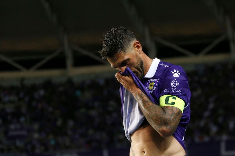 Héctor Adomaitis está preocupado por el mercado de fichajes de Deportes Concepción. Foto: Agencia ATON.