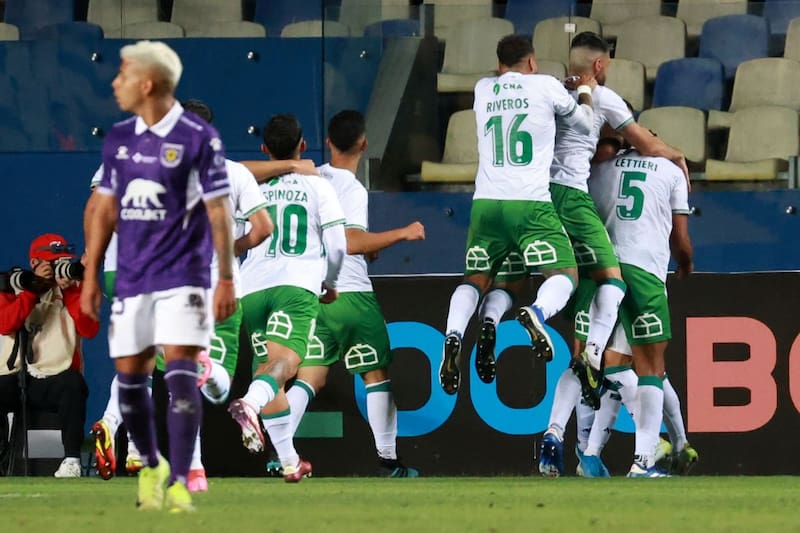El León en su debut por Primera B.