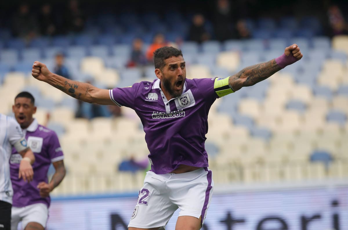 Deportes Concepción golpea en el Clásico y sale del fondo a costa de Huachipato