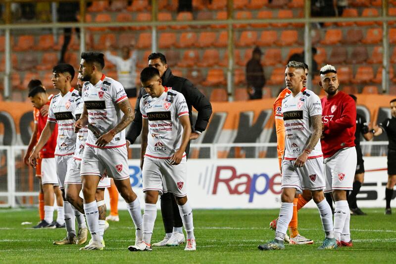 sufrió el descenso a la Primera B del fútbol chileno.