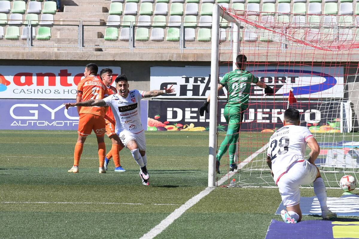 Deportes Copiapó goleó 4-0 a Cobreloa en la primera rueda del Campeonato Nacional