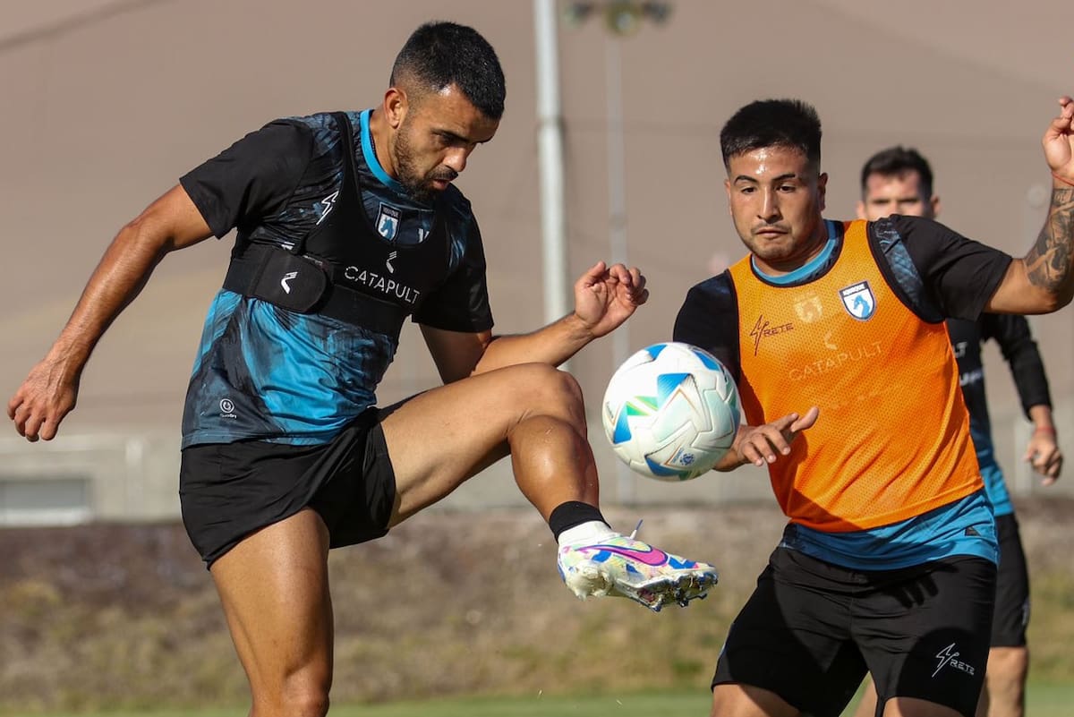 Los Dragones Celestes preparan la semana decisiva en que tendrán 3 partidos en 7 días. (Foto: @CDIquique)