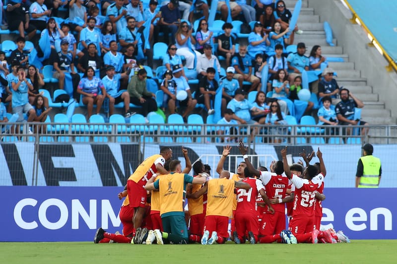 recibió un mensaje del delantero colombiano, Hugo Rodallega. Foto: Agencia Aton.
