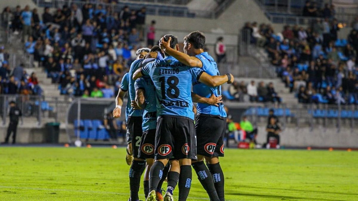 Deportes Iquique confirmó a su técnico hasta el final de la primera rueda en Primera B