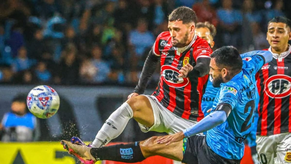 Deportes Iquique no aprovechó el mal momento de Rangers y enredó puntos en Primera B