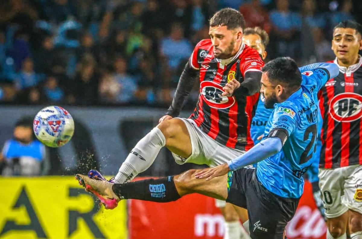 Deportes Iquique no aprovechó el mal momento de Rangers y enredó puntos en Primera B