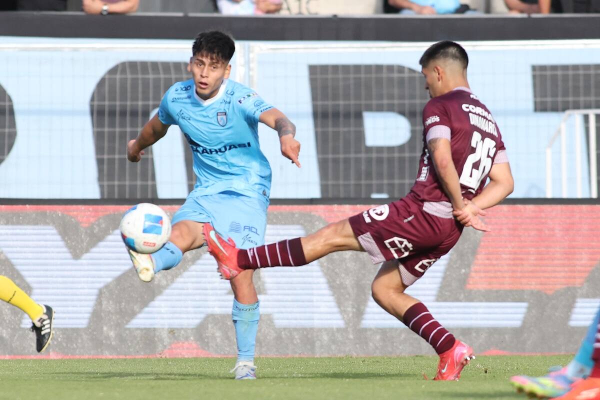 ambos están en la pelea por bajar a Primera B. Foto: Agencia Aton.