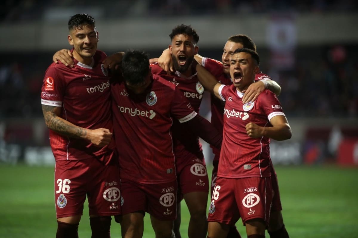 consiguió el ascenso a Primera División.