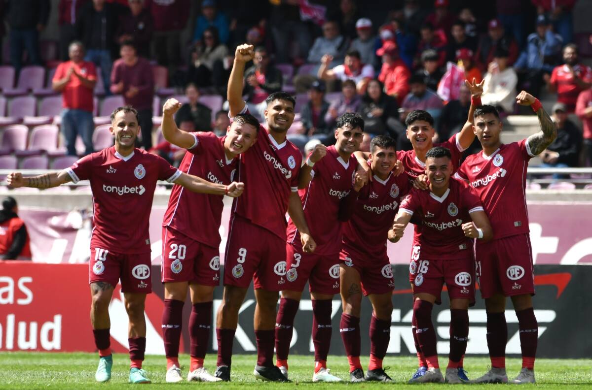 El puntero de la B se refuerza: Deportes La Serena abrochó el fichaje de delantero de Primera División
