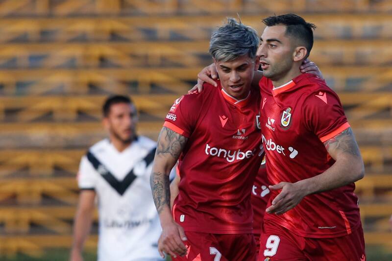 Juan Sánchez Sotelo tiene contrato por dos años con Universidad de Concepción.