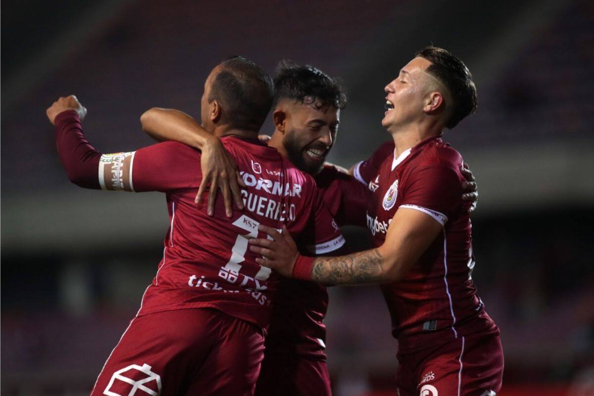 ya tendría abrochado a su primer refuerzoFoto: Agencia Aton.
