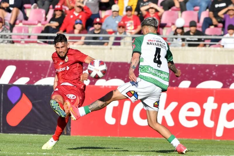 El jugador de Deportes La Serena Gonzalo Reyes es Primera B.