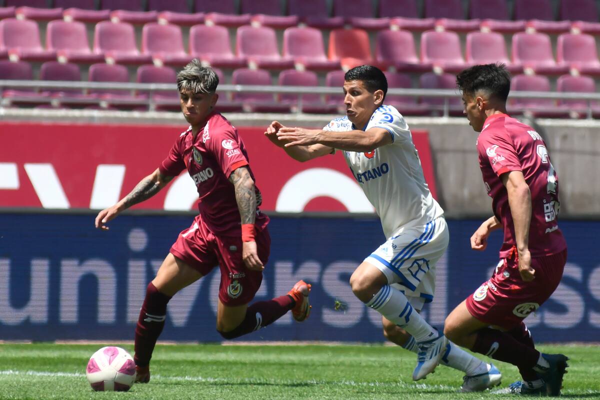 Maximiliano Guerrero ante Universidad de Chile