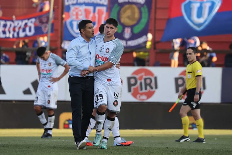 Víctor Rivero reconoció que será difícil mantener sus figuras. Foto: Agencia Aton