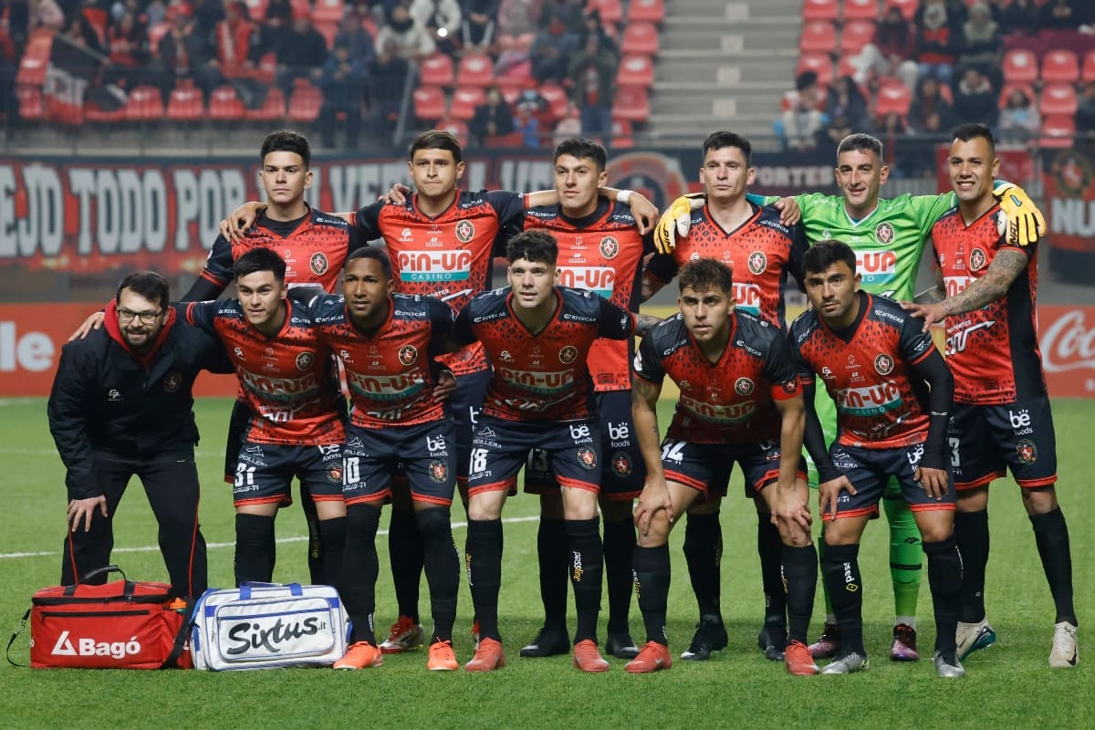 Los Tomateros se instalaron en semis