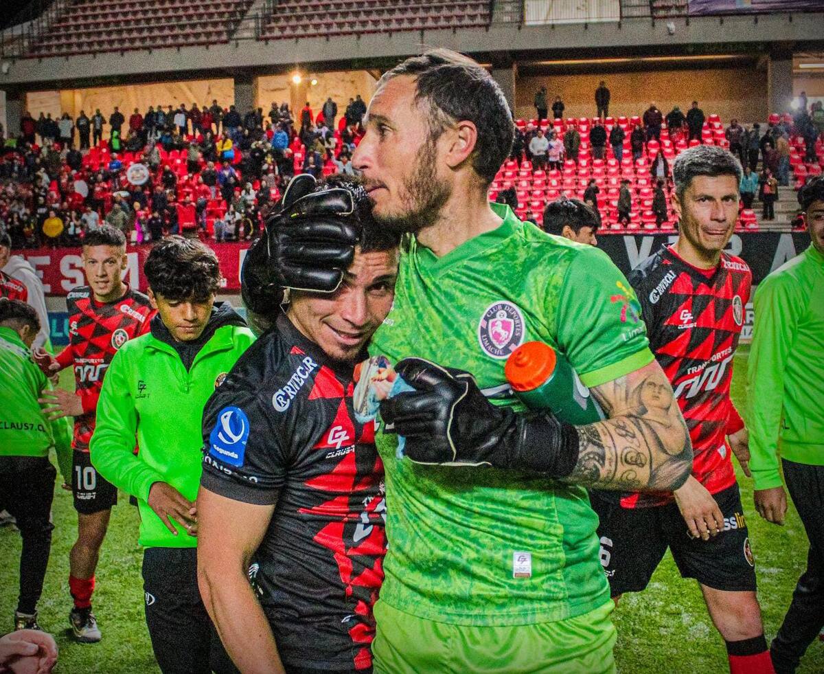 Deportes Limache se juega el ascenso.