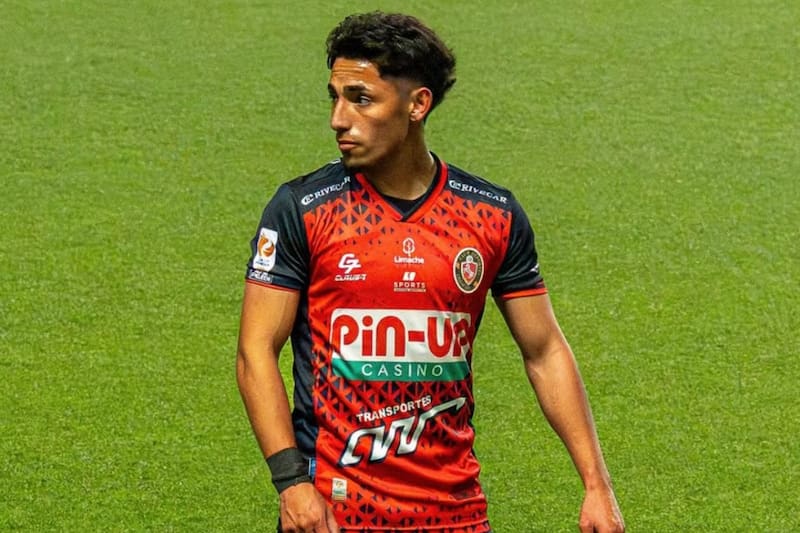 Sigue coqueteando con el fantasma del descenso. Foto: @dylanportilla.14