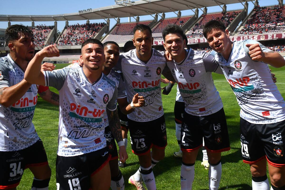 Clasificó por 8-1 a la final de la Copa Chile 2025. Foto: Photosport