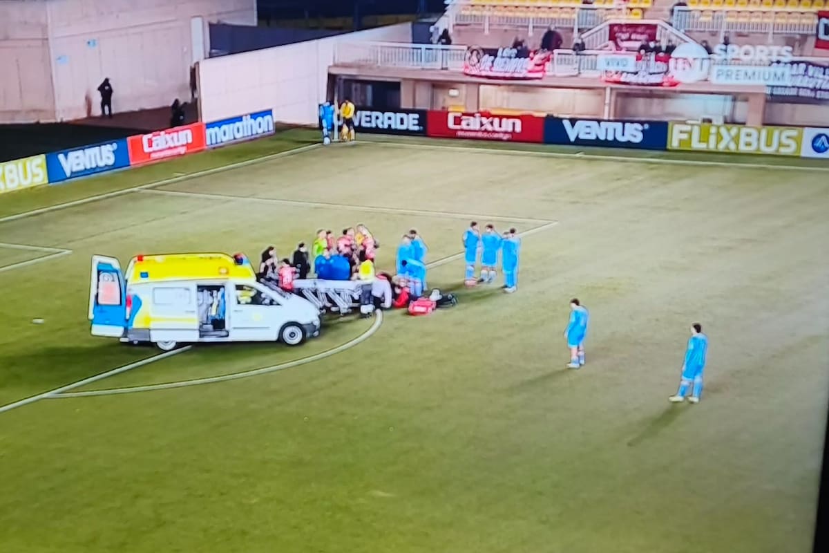 Jugador sufrió tec cerrado.