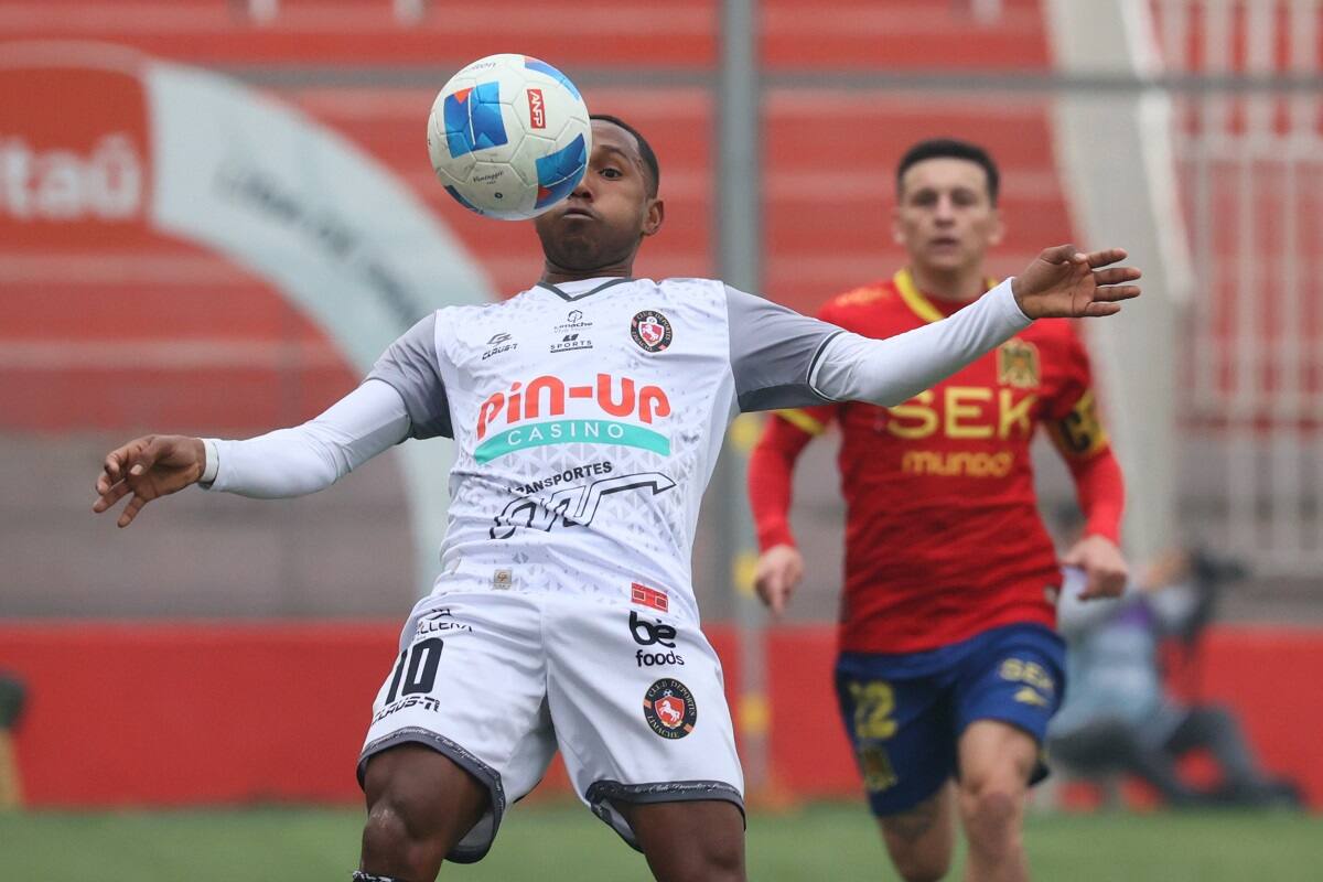 por el Campeonato Nacional. Agencia Aton