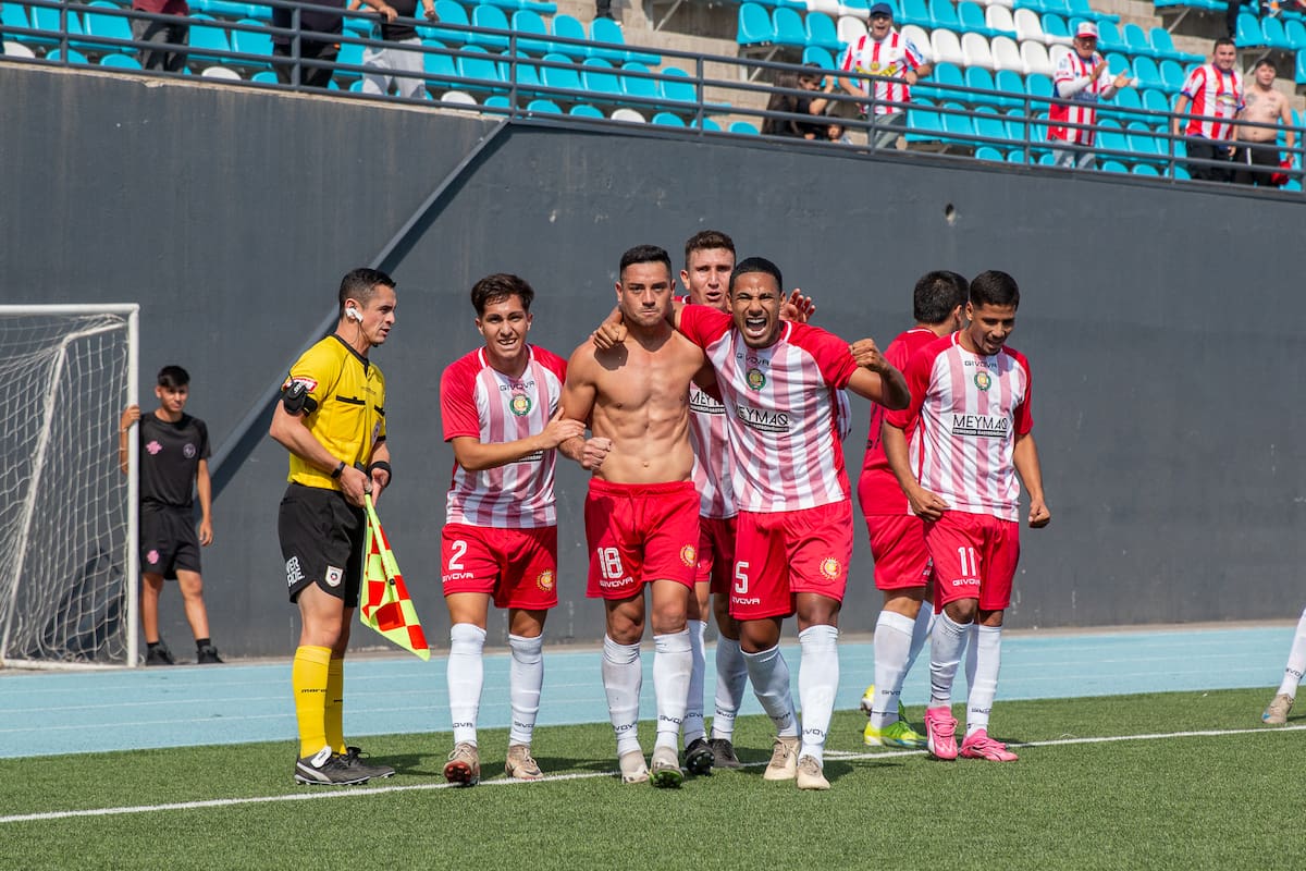 finalizó segundo en la Segunda División 2025. Estadio Municipal Lo Barnechea.