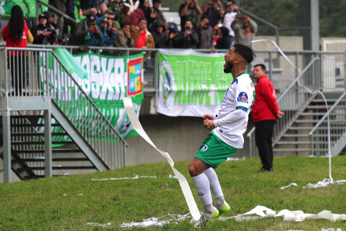 Puerto Montt medirá fuerzas con Huachipato en Copa Chile.
