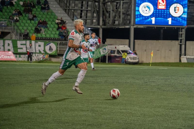 Deportes Puerto Montt no ha tenido un buen arranque de temporada en la Primera B. Crédito: @DPMChile.