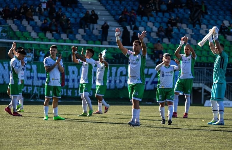 lanzó duras acusaciones hacia el árbitro del partido contra Linares. Foto: Puerto Montt.