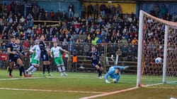 Fuera de todo pronóstico: club del fútbol chileno puede levantar el título en el estadio de su clásico rival