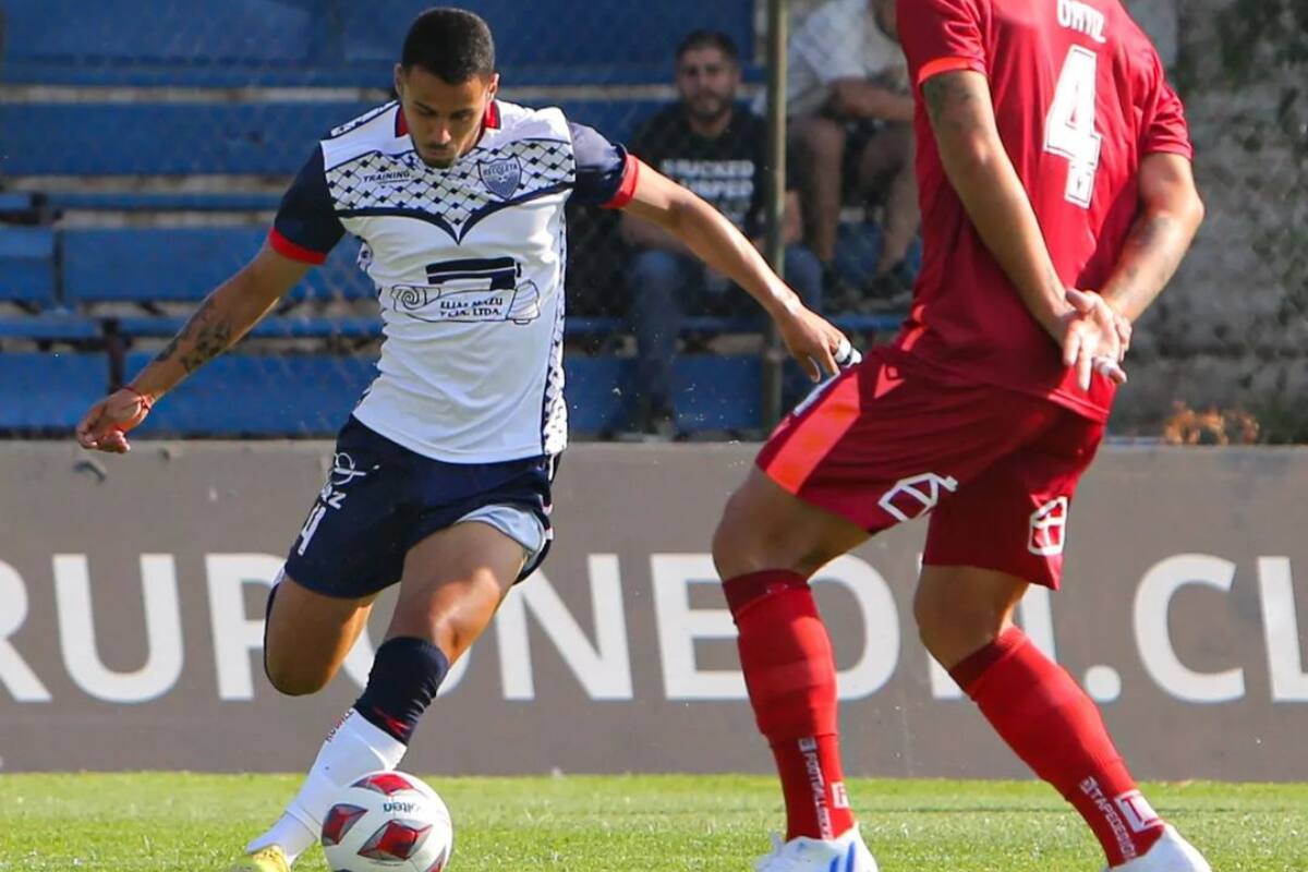 Deportes Temuco se mide ante Deportes Recoleta. Foto: Instagram @deportes.recoletasadp.