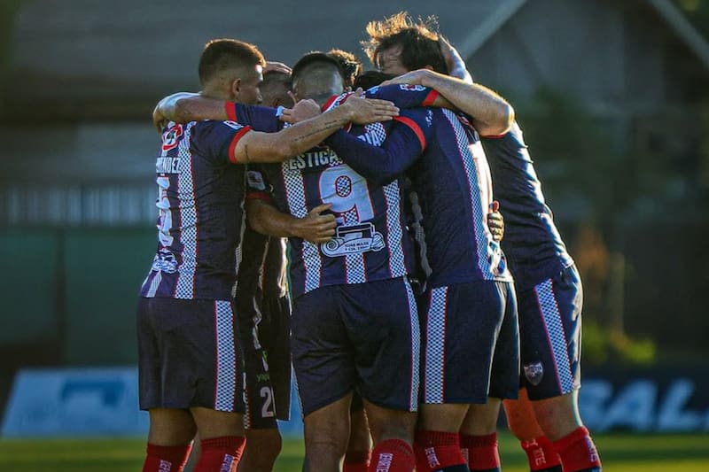 venció a Santiago Morning. (Foto: @deportes.recoletasadp)