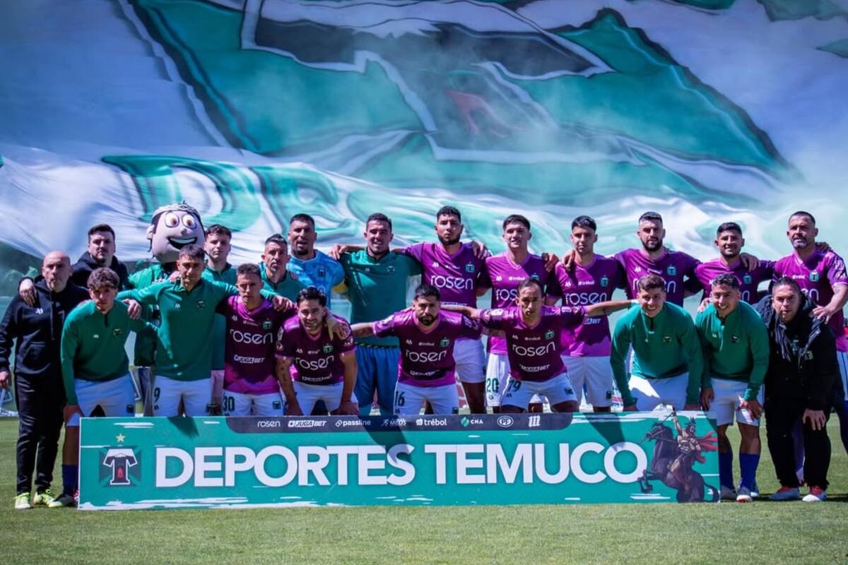 El club en Primera B. Foto: @luis_acevedo96 en Instagram.