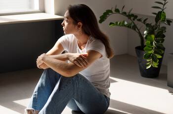 Psicóloga Marisol Sagredo y depresión en Fiestas Patrias: “Cuando todos parecen motivados, quien se está sintiendo mal emocionalmente se siente aún más equivocado”