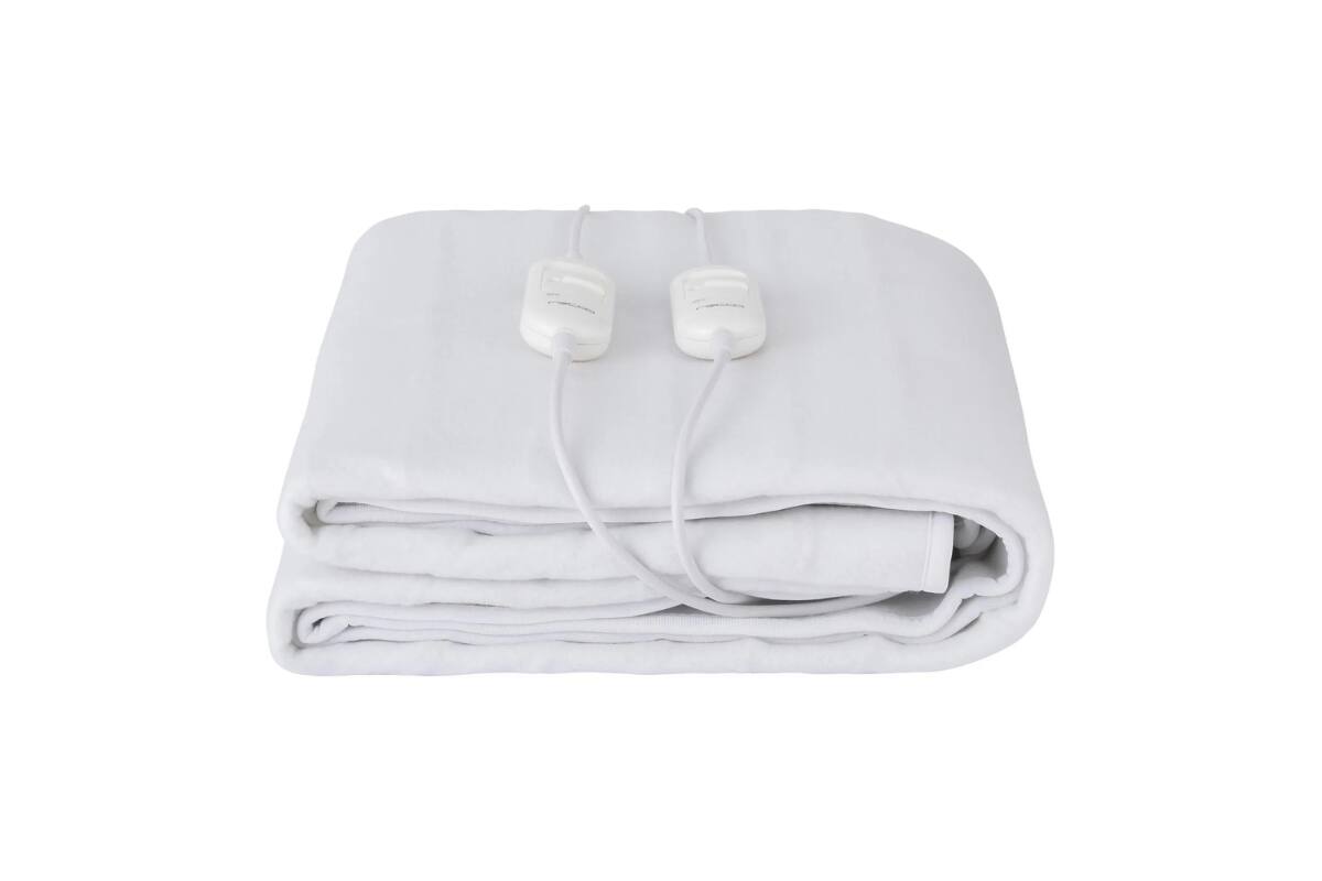 Cuenta además con dos controles para manejar la temperatura de cada lado de la cama individualmente.