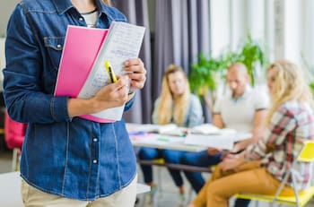 Estas cajas de compensación entregan hasta 50% de descuento en colegiaturas de carreras técnicas y profesionales