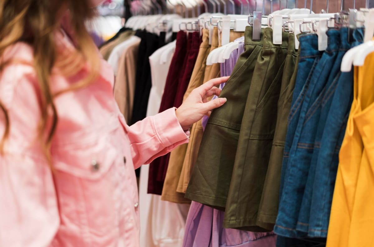 Clientes Santander pueden recibir hasta un 25% de descuento en reconocida tienda de ropa