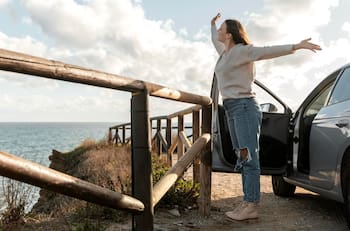 Hasta $150 de descuento por litro: Revisa las ofertas de este importante banco en pasajes y bencina para Semana Santa