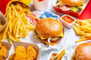 Día de la Hamburguesa: Clientes de Banco Falabella pueden obtener 40% de descuento en McDonald’s