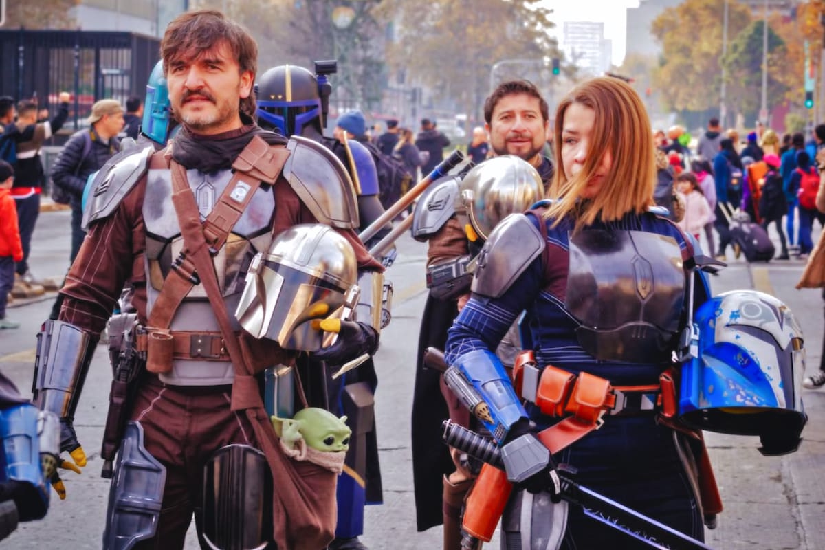 Cientos de cosplayers desfilarán por la Alameda este sábado 18 de abril. Foto: Desfile Galaxias en Instagram.