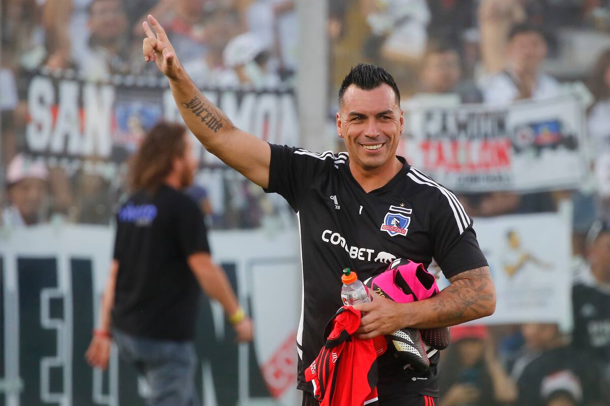 Esteban Paredes.