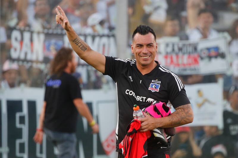 Esteban Paredes.