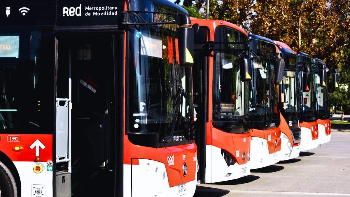 Red Movilidad confirma nuevos desvíos en el centro de Santiago por tiempo indefinido