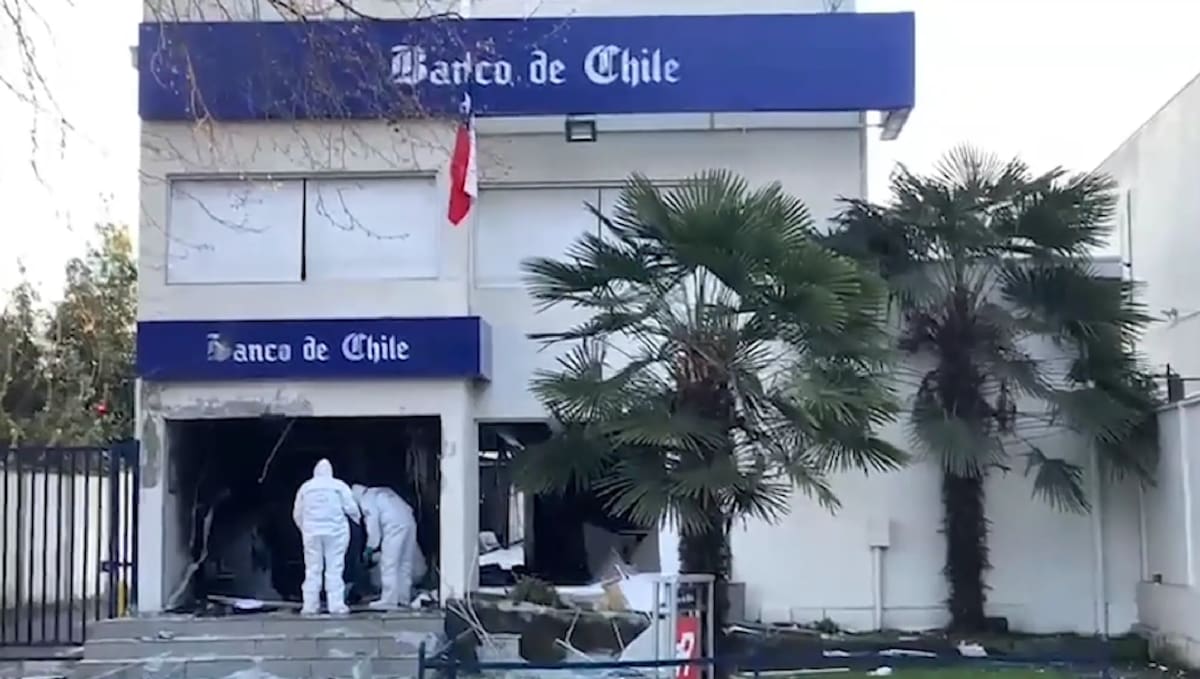 El delincuente que terminó con graves lesiones tras detonar el cajero automático en Temuco fue detenido en un centro asistencial.