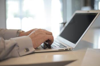 Ya son más de 82 mil deudores de pensión de alimentos solo en la RM: ¿Cómo y quiénes pueden consultar el Registro?