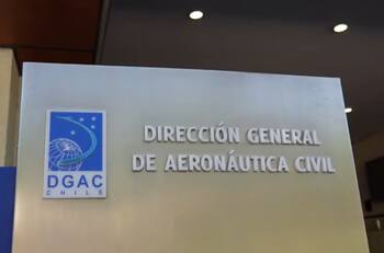 Sueldos empiezan en $1.956.000: DGAC busca trabajadores en la RM