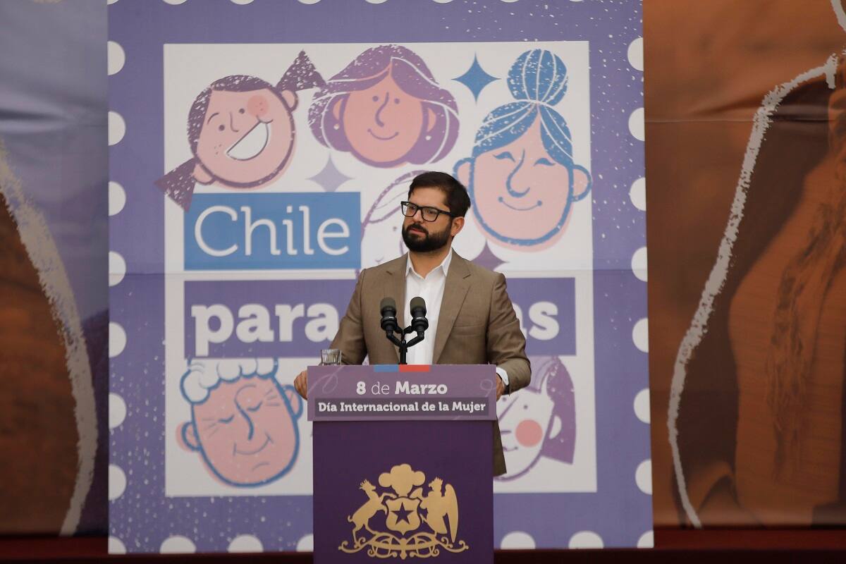 Estos son los anuncios que realizó el Presidente Boric en conmemoración del 8M. Créditos: ATON